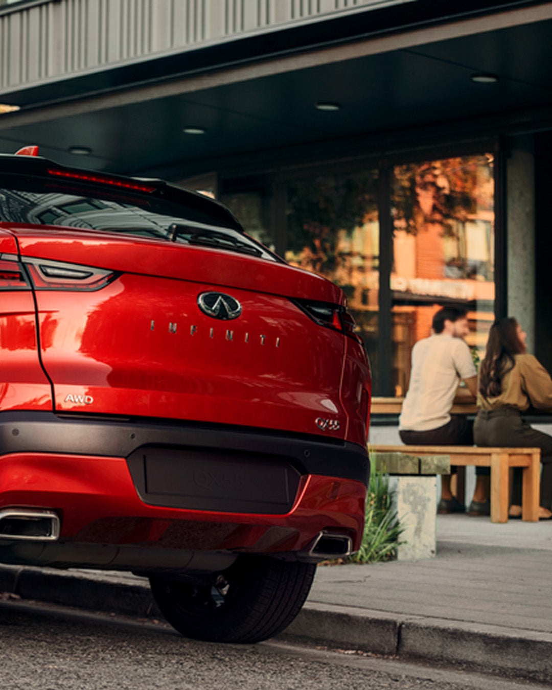 Control de crucero inteligente INFINITI QX50 2025 que monitorea y se ajusta al flujo de tráfico